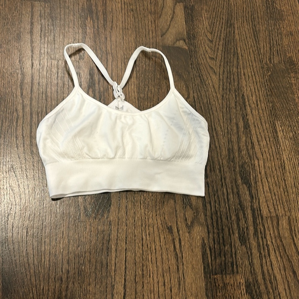 sports bra